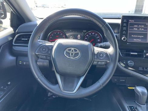 Used 2022 Toyota Camry XSE image 20