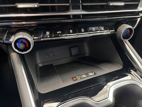 New 2026 Chevrolet Traverse LT w/ Driver Confidence Package image 21