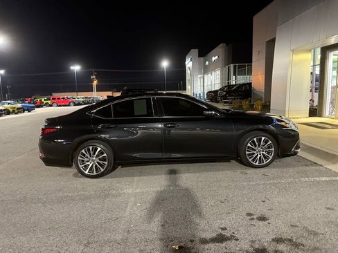 Used 2021 Lexus ES 350 w/ Premium Package image 5