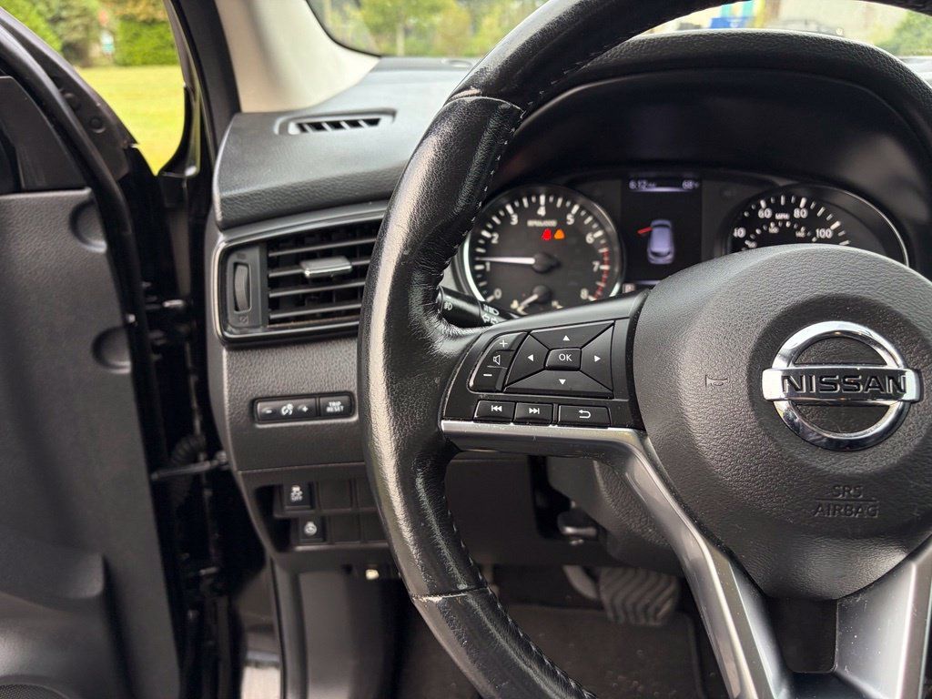 Used 2018 Nissan Rogue Sport SV w/ SV All-Weather Package FWD image 16