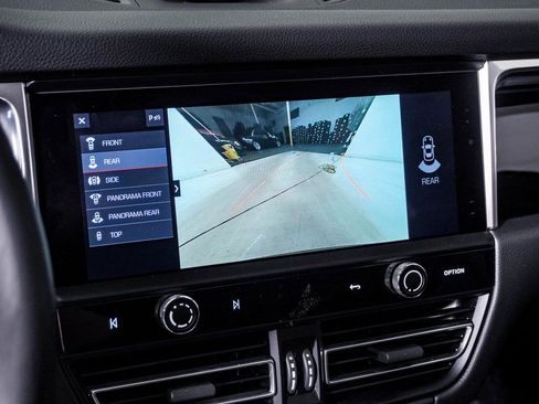 Certified 2025 Porsche Macan image 23