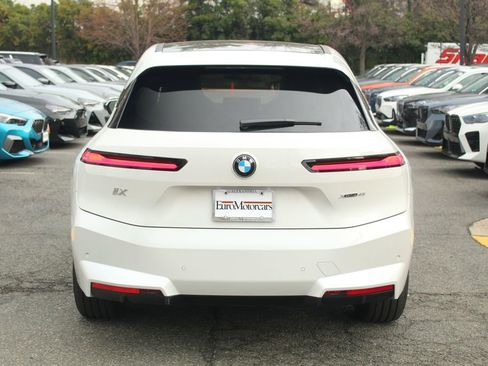 New 2026 BMW iX xDrive45 image 6
