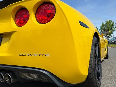 Used 2008 Chevrolet Corvette Convertible w/ Preferred Equipment Group RWD image 37