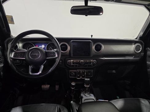 Used 2020 Jeep Wrangler Unlimited Sahara image 11