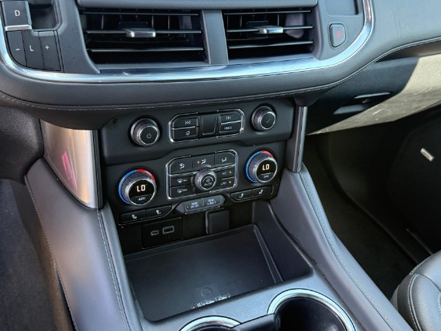 Used 2024 Chevrolet Tahoe LT w/ LT Signature Plus Package RWD image 19