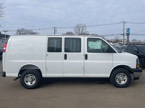 New 2025 Chevrolet Express 2500 w/ Driver Convenience Package RWD image 4