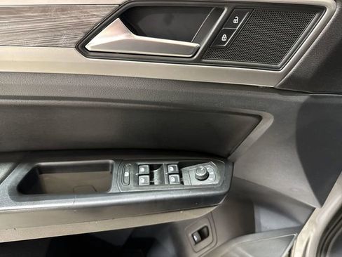 Used 2020 Volkswagen Atlas Cross Sport SE w/ Towing Package AWD/4WD image 20