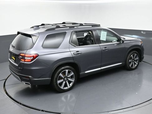 Used 2024 Honda Pilot Elite image 49