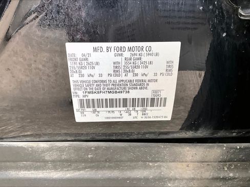 Used 2021 Ford Explorer Limited w/ Equipment Group 301A AWD/4WD image 35