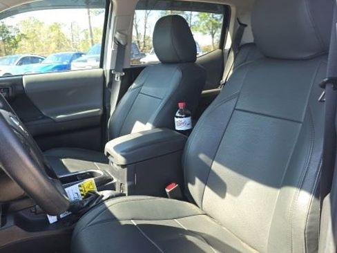 Used 2021 Toyota Tacoma SR image 7