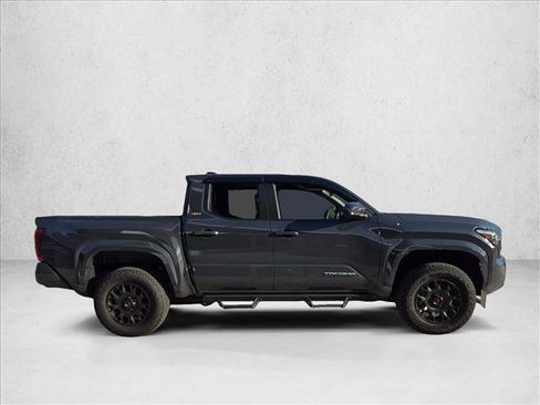 Used 2026 Toyota Tacoma SR5 AWD/4WD image 4