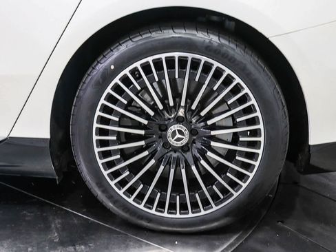 Certified 2023 Mercedes-Benz EQS 580 4MATIC Sedan image 10
