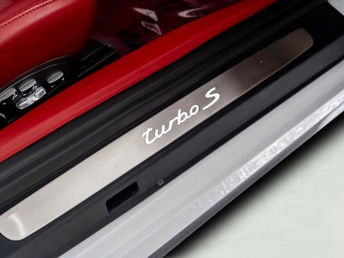 Used 2016 Porsche 911 Turbo S image 16