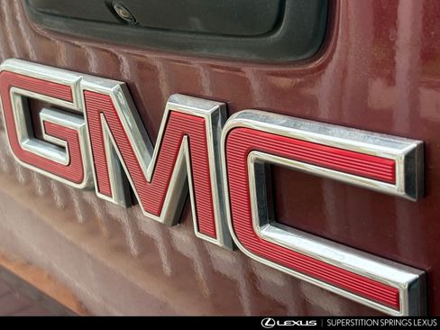 Used 2016 GMC Sierra 2500 Denali w/ Duramax Plus Package image 10