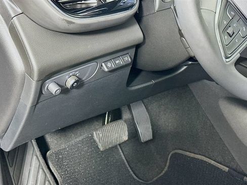 Used 2023 Buick Envision Avenir AWD/4WD image 10