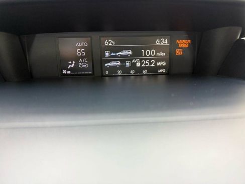 Used 2017 Subaru Forester 2.5i Limited AWD/4WD image 17
