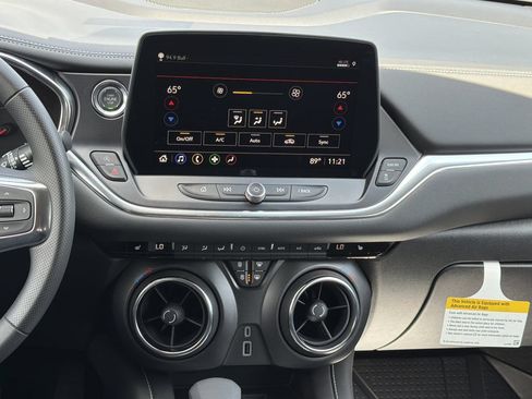 New 2026 Chevrolet Blazer LT w/ Convenience Package FWD image 4