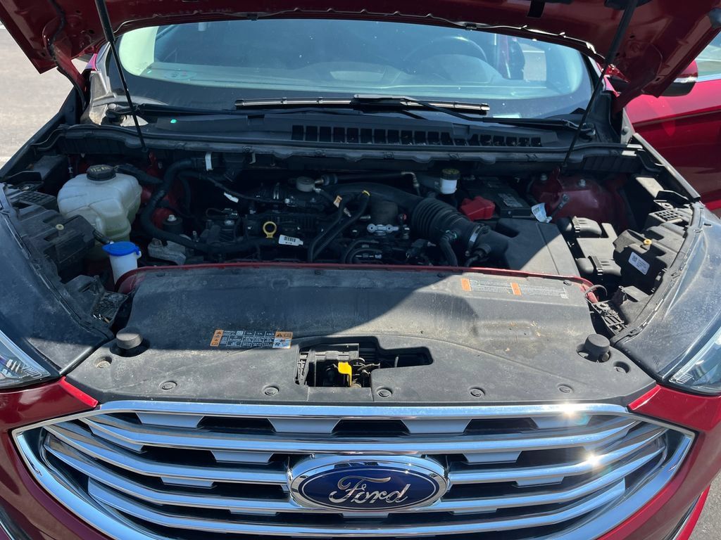 Used 2019 Ford Edge SEL w/ Cold Weather Package AWD/4WD image 21