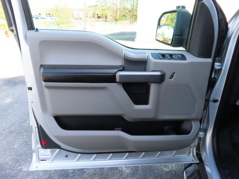 Used 2015 Ford F150 XLT w/ Equipment Group 301A Mid image 18