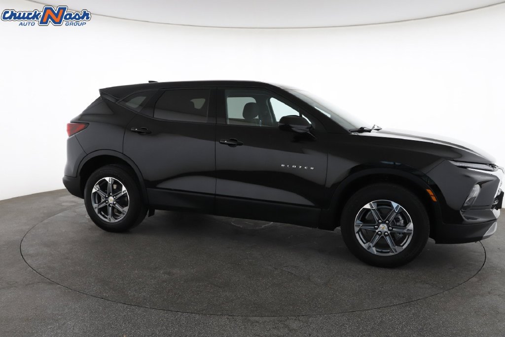 Used 2026 Chevrolet Blazer LT FWD image 14