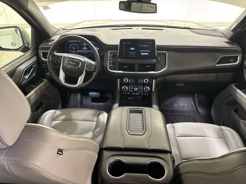 Certified 2024 GMC Yukon SLT w/ SLT Luxury Package AWD/4WD image 20