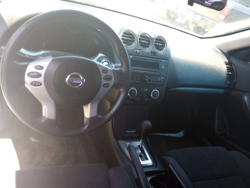 Used 2012 Nissan Altima 2.5 S FWD image 9