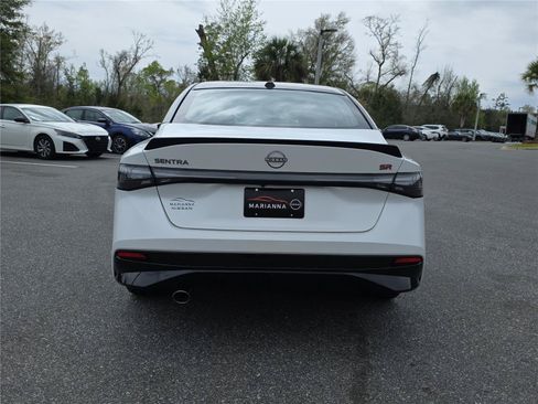 New 2026 Nissan Sentra SR w/ Floor Mat Package FWD image 6