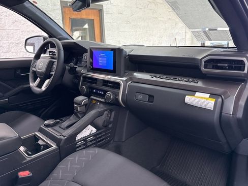 New 2025 Toyota Tacoma SR5 image 38