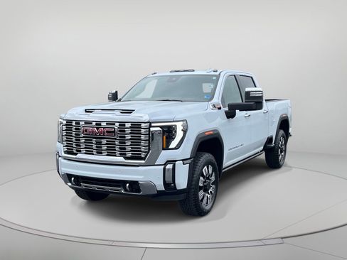 New 2026 GMC Sierra 2500 Denali w/ Denali Reserve Package AWD/4WD image 9