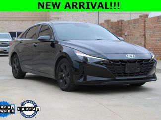 Used 2023 Hyundai Elantra SEL video 1