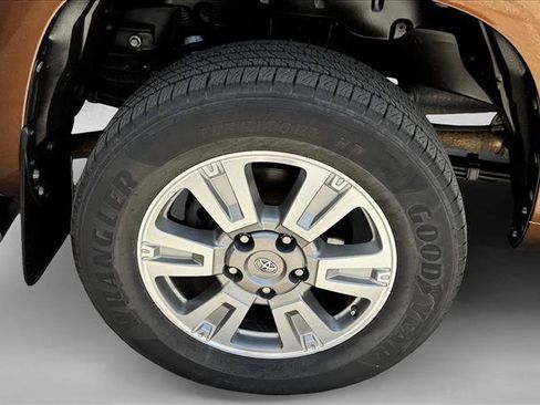 Certified 2016 Toyota Tundra Platinum AWD/4WD image 9