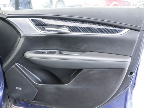Used 2024 Cadillac XT6 Premium Luxury AWD/4WD image 38