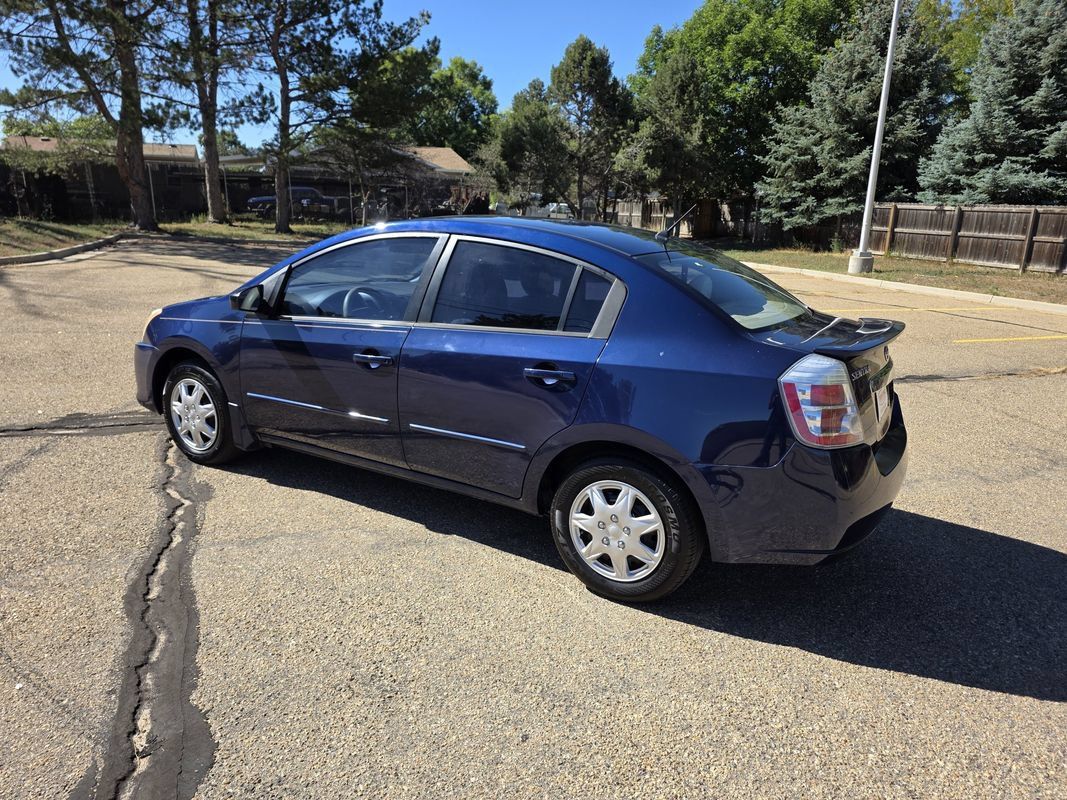 Used 2011 Nissan Sentra 2.0 FWD image 3