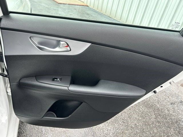 Used 2023 Kia Forte LXS FWD image 40