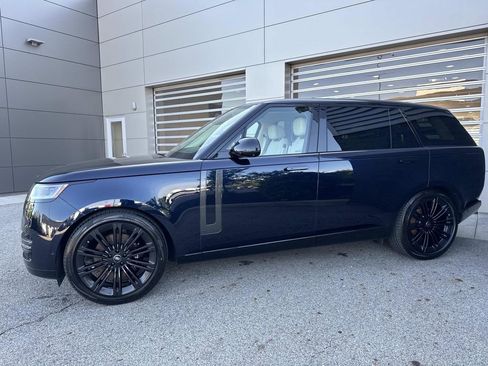 Certified 2024 Land Rover Range Rover Long Wheelbase SE AWD/4WD image 3