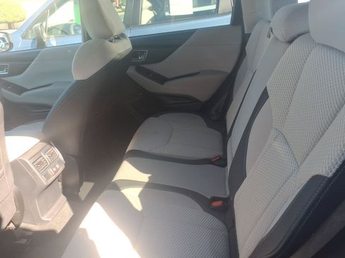 Used 2020 Subaru Forester Premium AWD/4WD image 8
