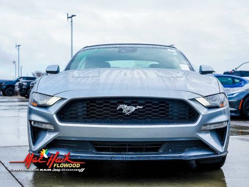 Used 2022 Ford Mustang Premium image 3
