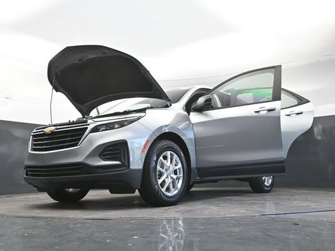 Used 2024 Chevrolet Equinox LS w/ Driver Confidence II Package FWD image 38