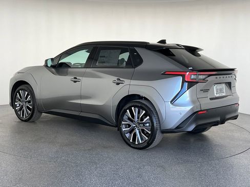 New 2026 Subaru Solterra image 3