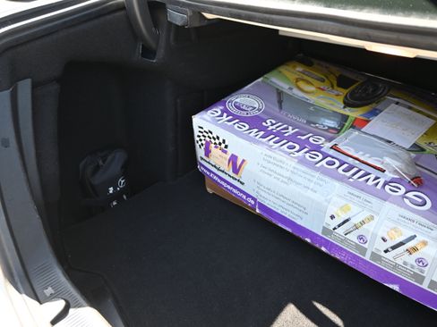 Used 2009 Mercedes-Benz CLK 550 Coupe image 26