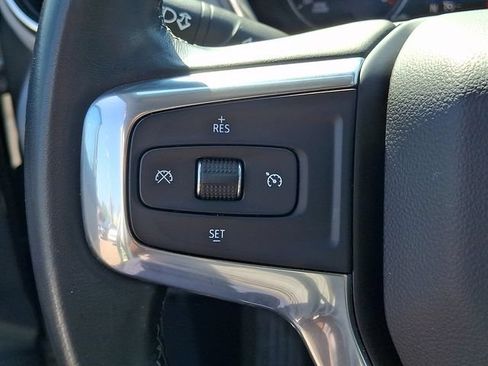 Used 2019 Chevrolet Blazer LT FWD image 17
