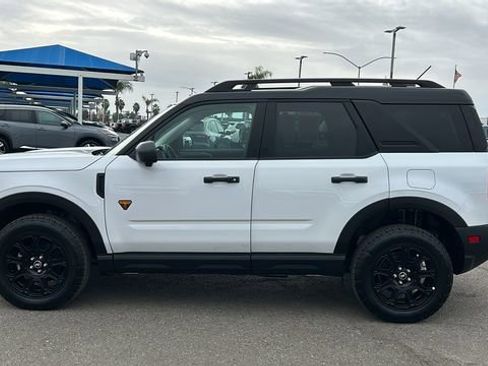 Used 2025 Ford Bronco Sport Badlands image 7
