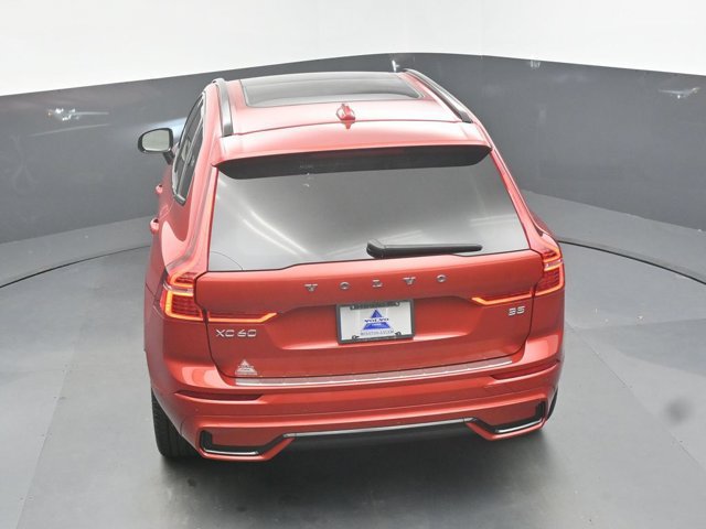 Used 2023 Volvo XC60 B5 Ultimate w/ Climate Package FWD image 47