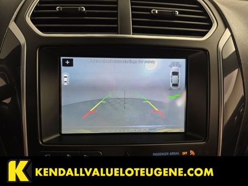 Used 2018 Ford Explorer Limited w/ Equipment Group 301A AWD/4WD image 18
