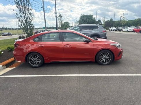 Used 2022 Kia Forte GT-Line FWD image 2