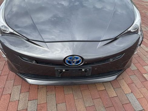 Used 2017 Toyota Prius Four FWD image 22