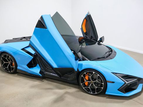Used 2025 Lamborghini Revuelto AWD/4WD image 63