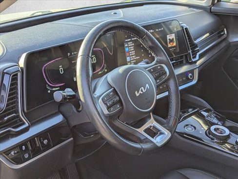 Used 2023 Kia Sportage EX AWD/4WD image 6