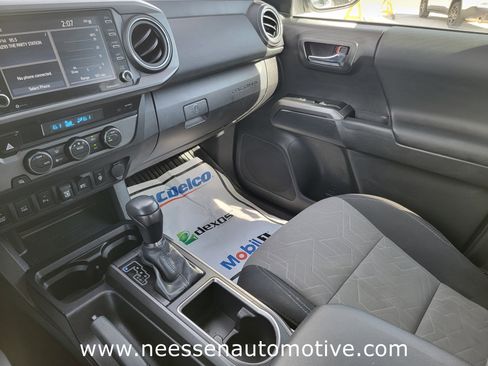 Used 2023 Toyota Tacoma TRD Sport w/ Technology Package image 26