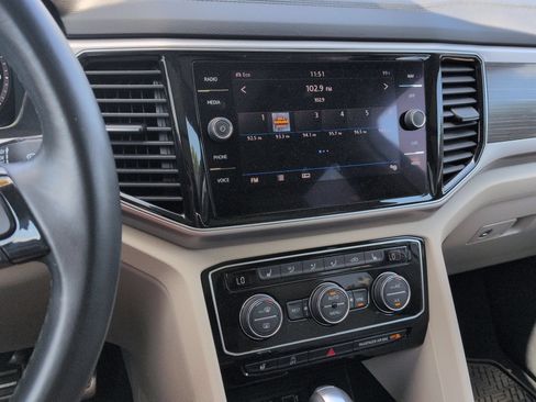 Used 2019 Volkswagen Atlas SEL R-Line AWD/4WD image 13